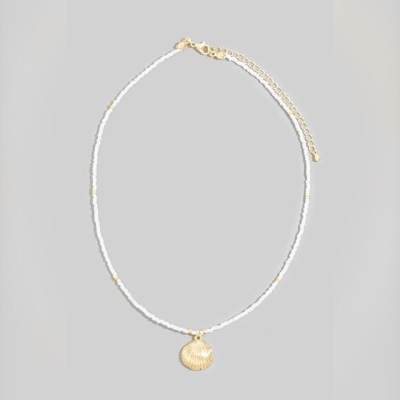 The Wild Clover Jewelry - SAHANA WHITE BEADED CLAM SHELL NECKLACE